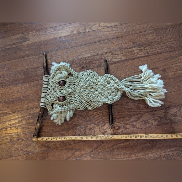 Vintage Macrame 70's Boho Owl Tapestry Wall Hanging 28' Hardwood Frame - Picture 7 of 8